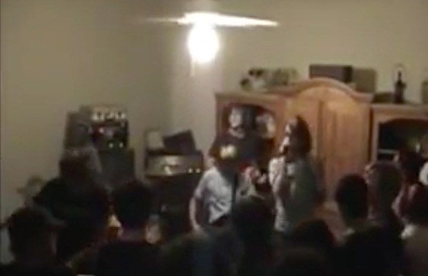 Chiodos_-_Living_room_show_620-400