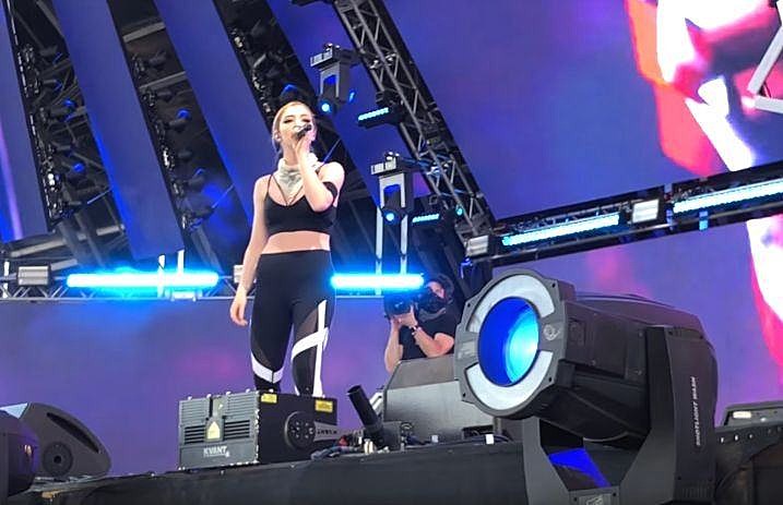 Chrissy_Costanza_Alan_Walker_Legends_Never_Die