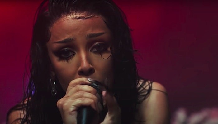 Doja Cat Say So EMAs-min