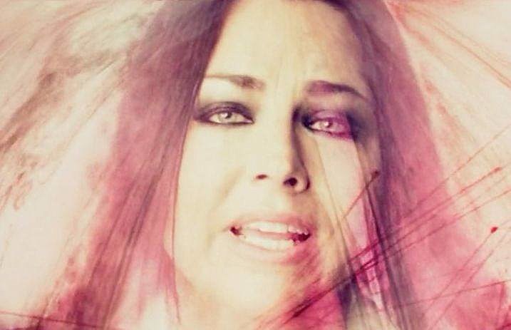 Evanescence_imperfection_music_video