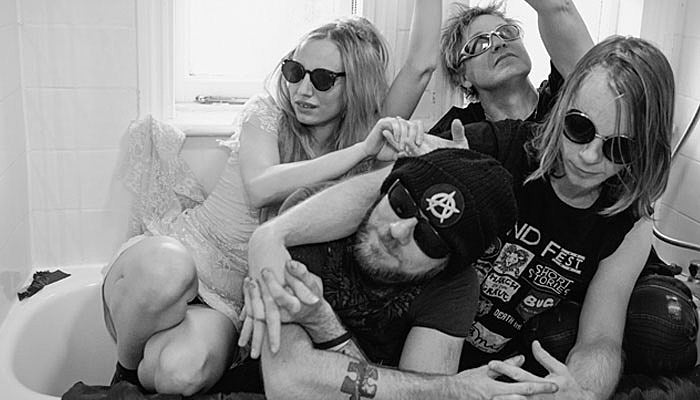 HEALTHY JUNKIES