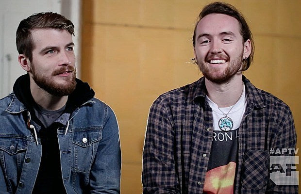 HandsLikeHouses-10Things
