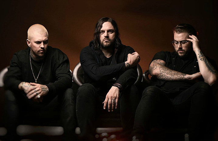 Hundred_Suns
