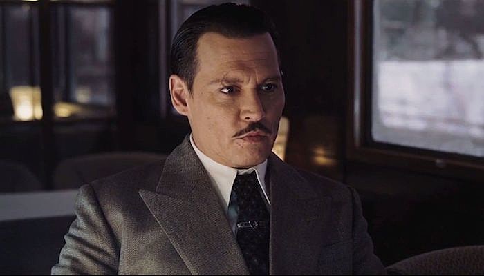 Johnny Depp Tim Burton Addams Family-min