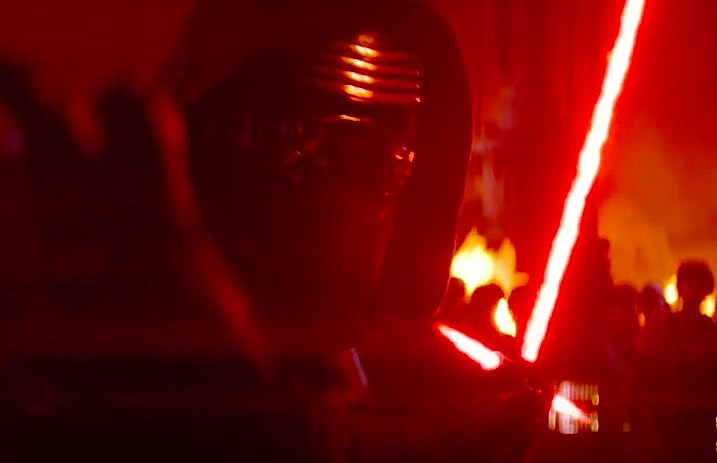 Kylo_Ren_-_News_717-463