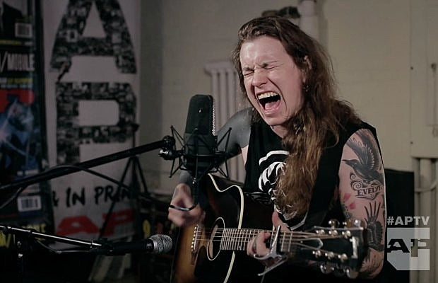 LauraJaneGrace-APTVAcoustic2015