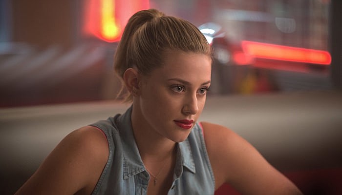 Lili Reinhart Riverdale-min