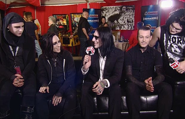 MotionlessInWhite-APTV2015