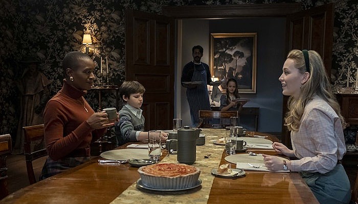 Netflix The Haunting Of Bly Manor-min