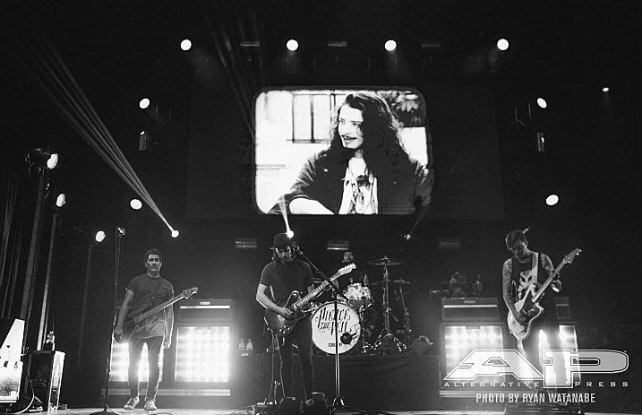 PIERCETHEVEIL_apmas2017_performance