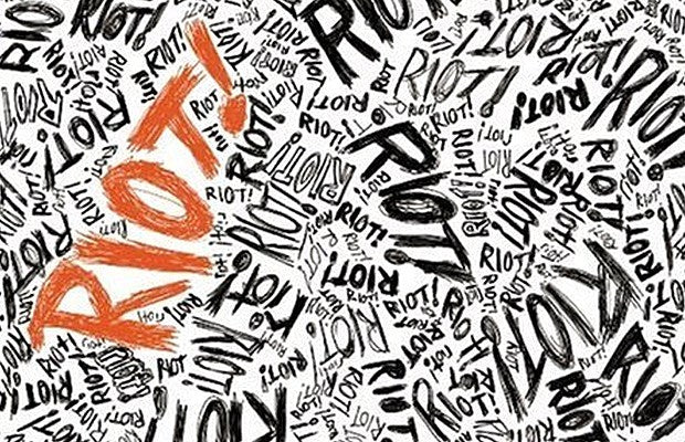 Paramore_Riot_620_x_400