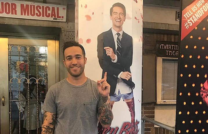 Pete_wentz_Brendon_urie_kinky_boots