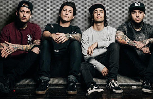 Pierce_The_Veil_-_2015_620-400