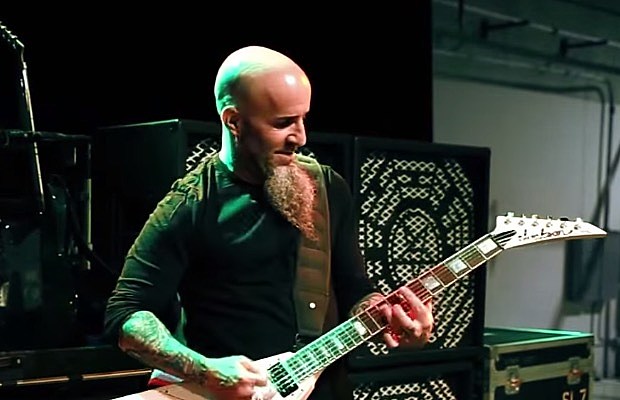 Scott_Ian_-_News_620-400