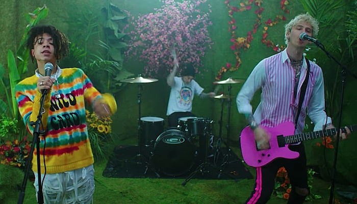 Machine Gun Kelly/Travis Barker/iann dior