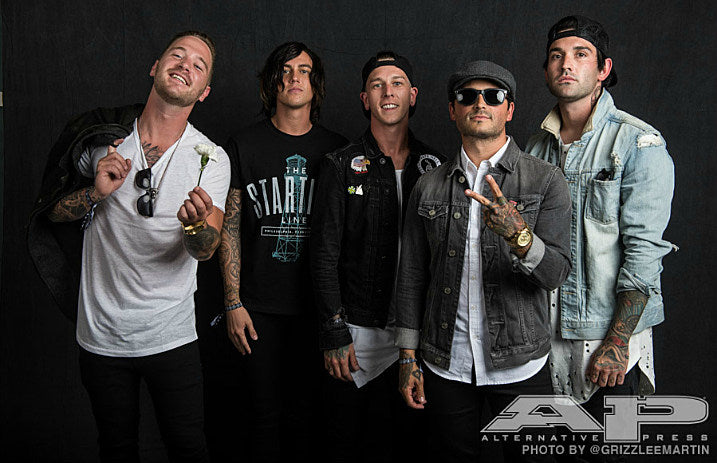 Sleeping-With-Sirens-2016-Red-Carpet-Studio-GRIZZLEEMARTIN