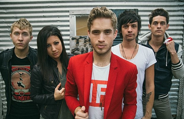 TheSummerSet-Dec2013-creditBrave