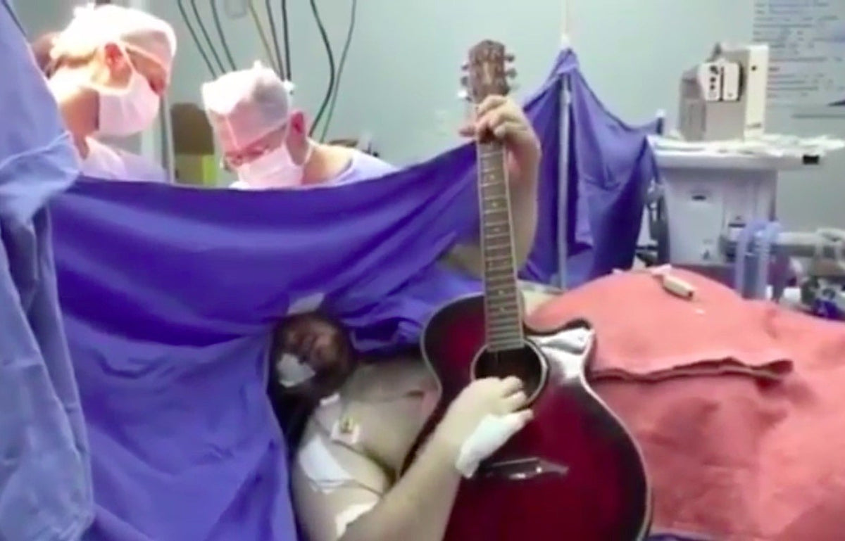 The_Beatles_Brain_Surgery_2015_620_x_400