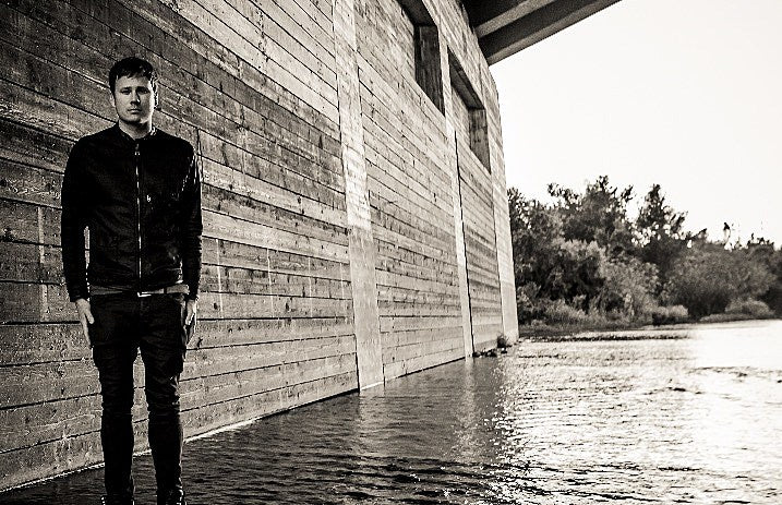 Tom_DeLonge_-_2015_717-463