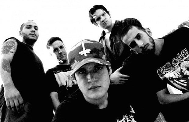 Twitching_Tongues_-_2014_620-400