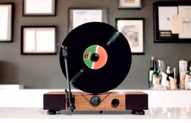 Vertical_vinyl_-_News_620-400