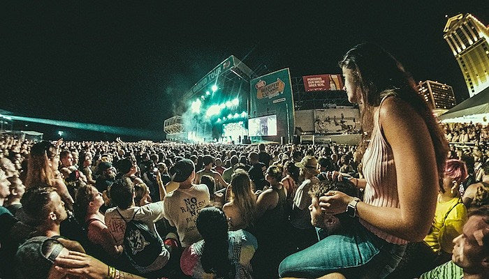 Warped Tour Header final