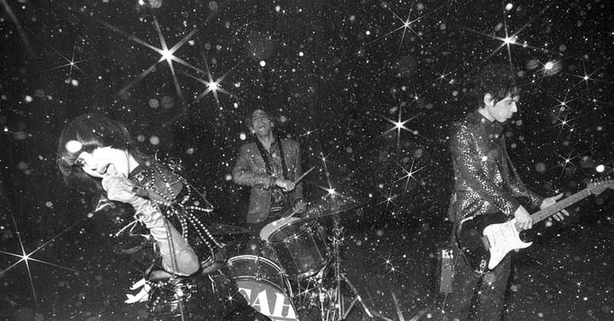 Yeah Yeah Yeahs cropped