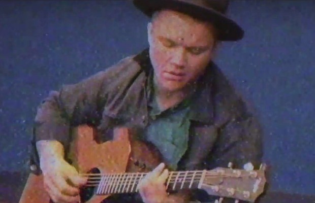 aaron_gillespie_2015_aptv