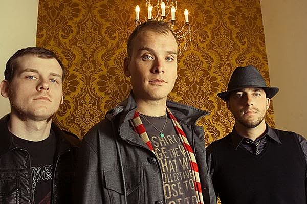 alkalinetrio
