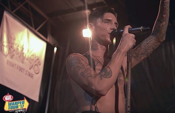 andy_biersack_warped_tour_2017