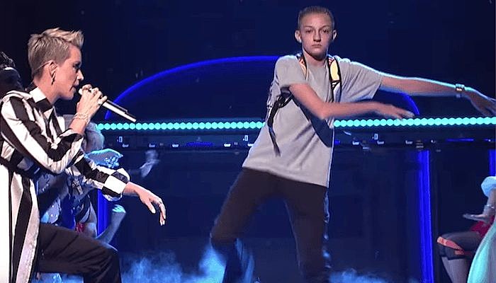 backpack kid katy perry flossing dance fortnite