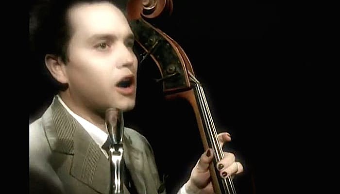 blink-182 I Miss You music video screenshot