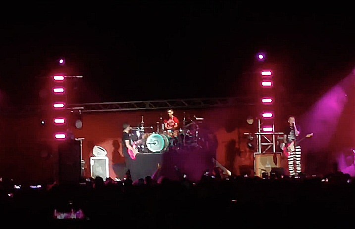 blink182_fanondrums