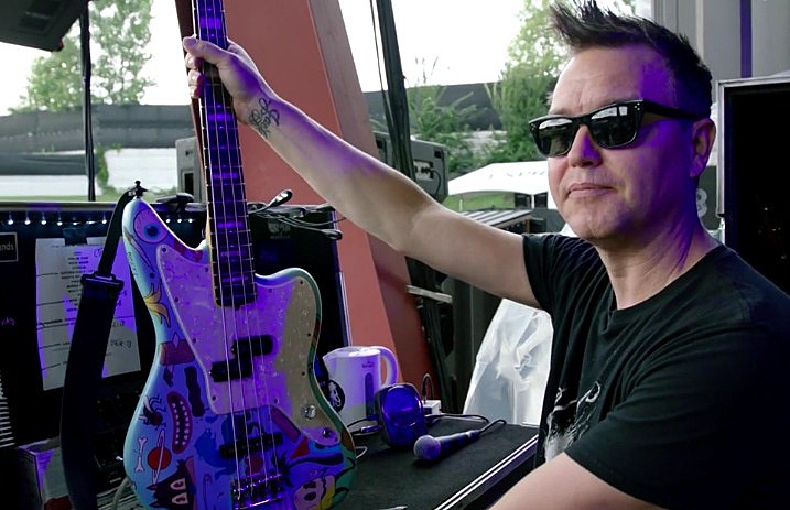 blink182_markhoppus_acid