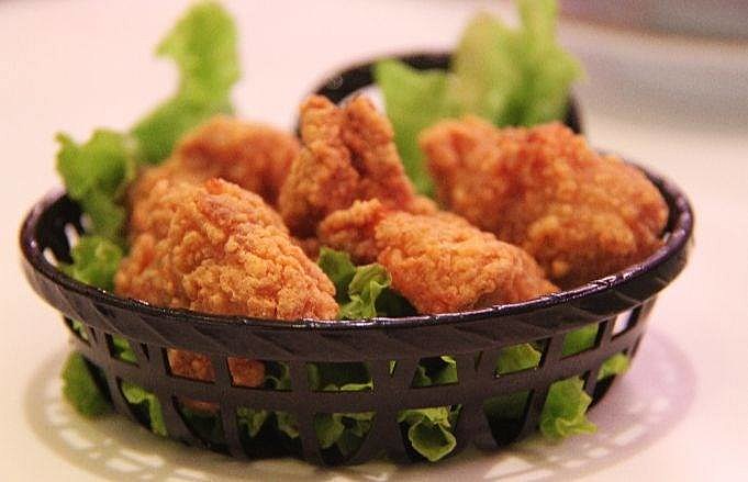 chicken_nugget_credit_sharonang_pixabay