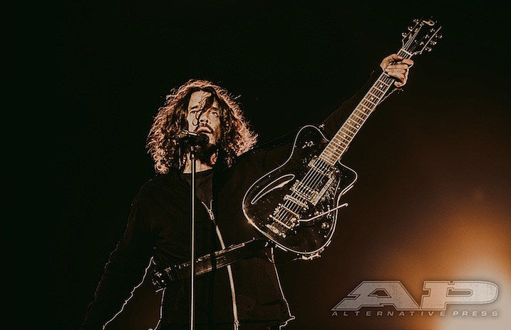 chriscornell_statue