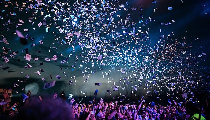 concert tickets crowd christmas gift idea