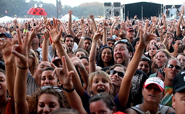 concert_crowd_