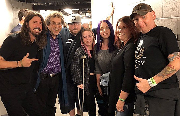 dave_grohl_fan_shoe