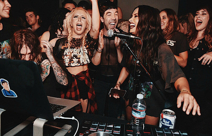 demi_lovato_emo_nite_2017_credit_grizlee_martin