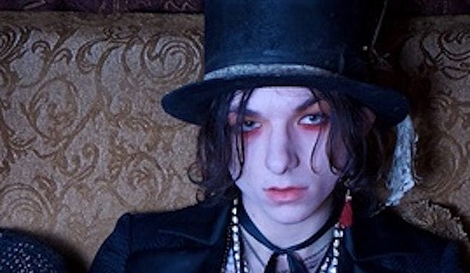 Emerson Barrett (Nov. 22), Palaye Royale