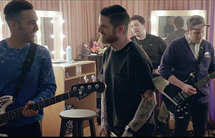 fall_out_boy_champion_music_video