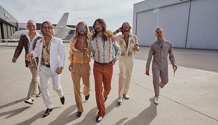 FOO FIGHTERS HAIL SATIN 2021