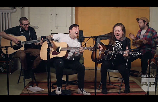 frnkiero-laurajanegrace-APTV2015