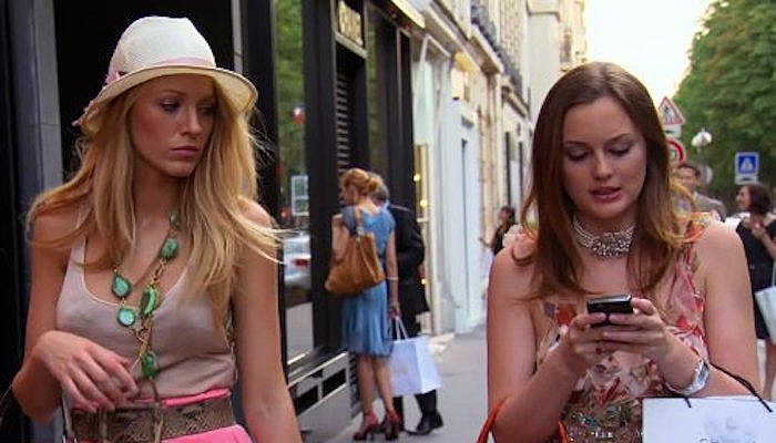 gossip girl reboot narrator kristen bell