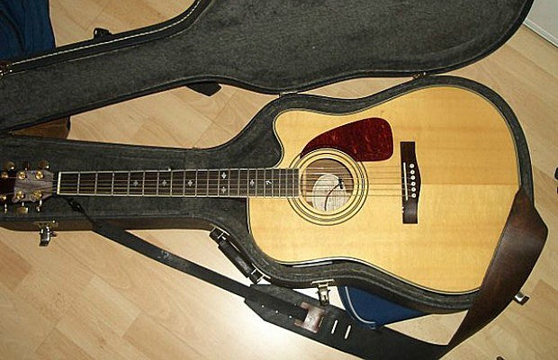 guitar_case