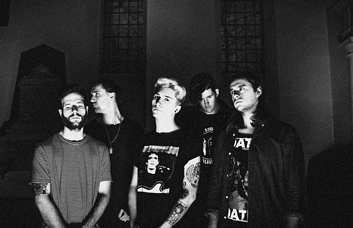 holdingabsence_2017