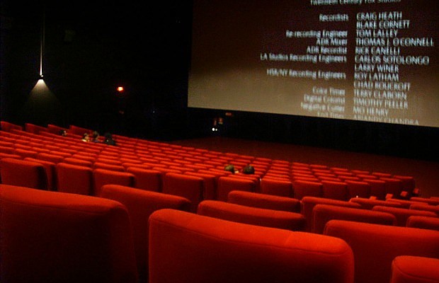 movie_theater_2014