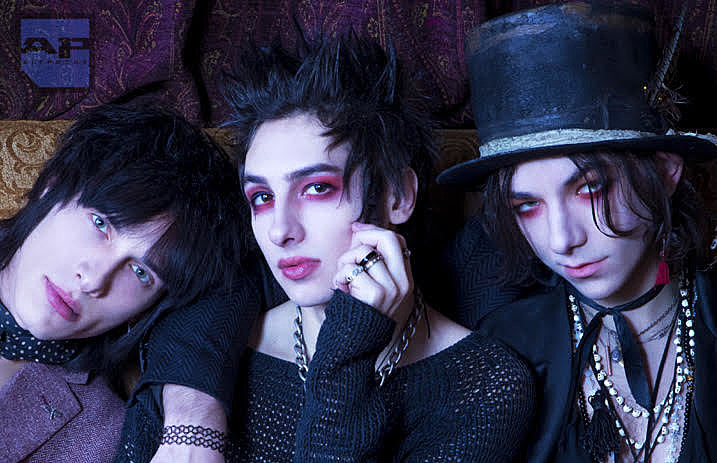 palaye_royale