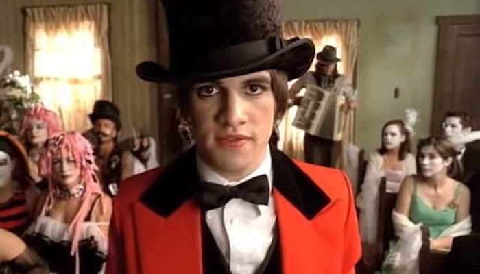 panic at the disco brendon urie